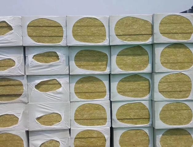 الصوف الصخري المستخدم في لوحة Joaboa